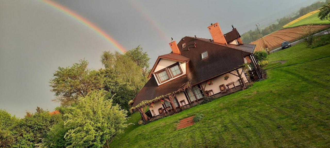 Dworek Lachowicze Grzegorzewice Bagian luar foto